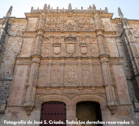 fachada de la universidad de salamanca