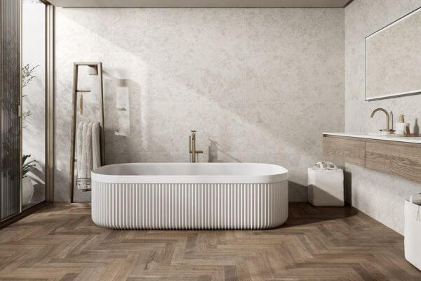 baño con cerámica aspecto madera