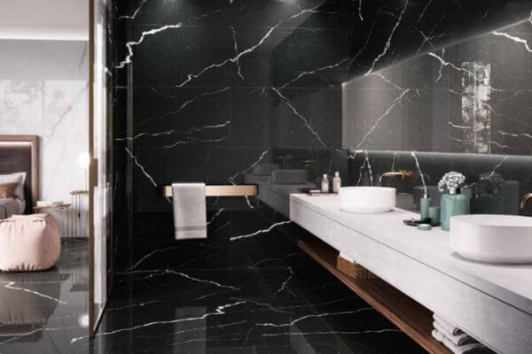 diseño de baño con cerámica elegante