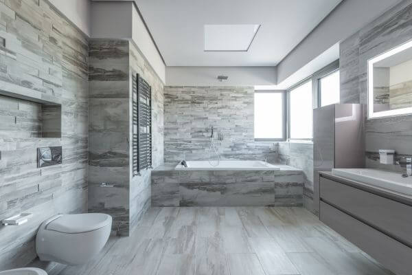 baños grandes con espacios funcionales